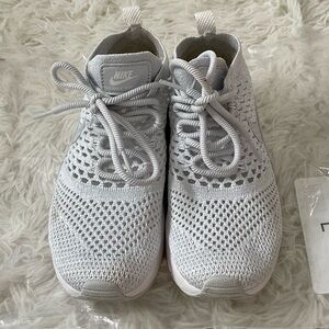 Nike Air Max Thea Sneakers